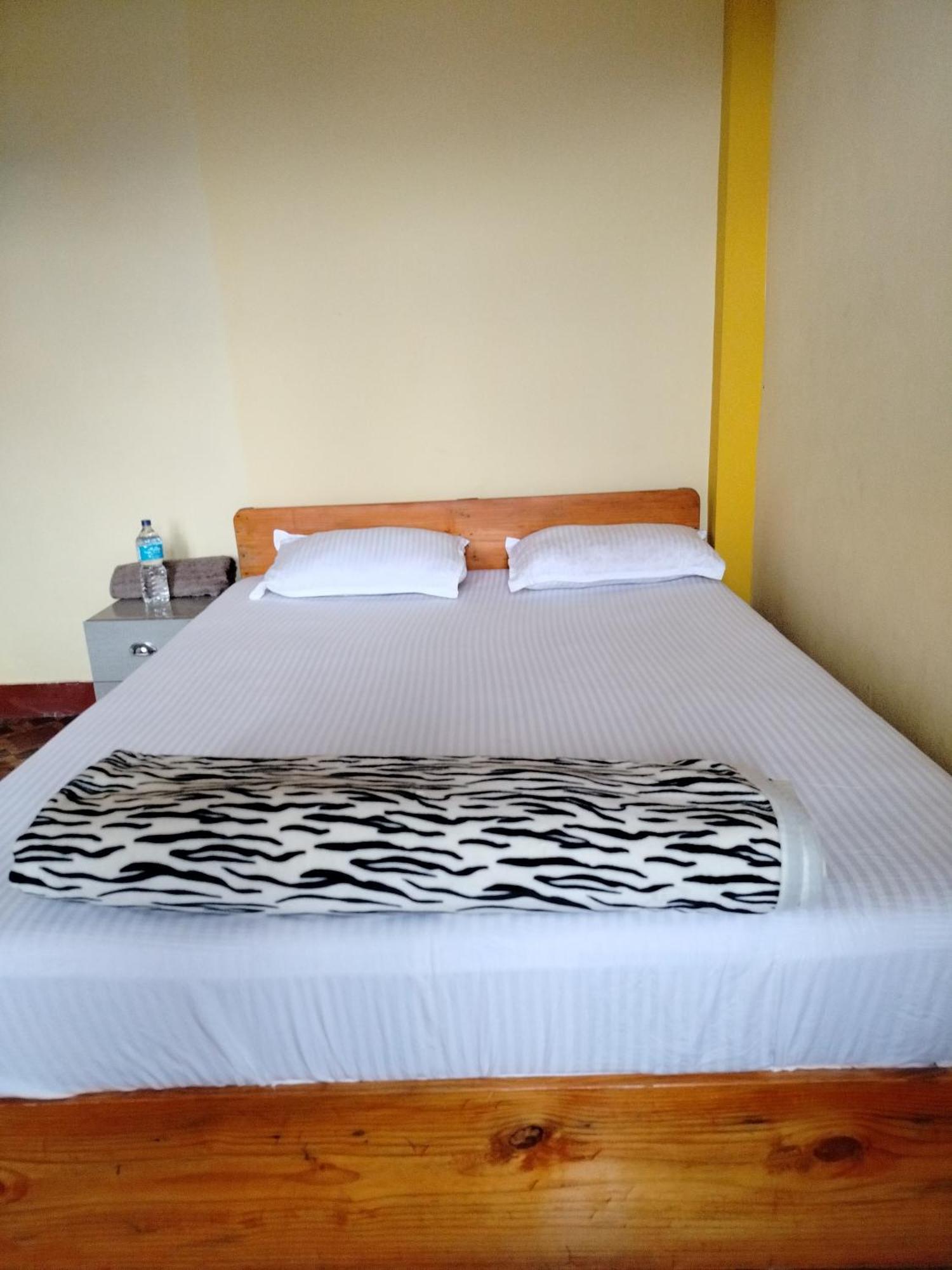 Community Holiday Inn Panauti Экстерьер фото