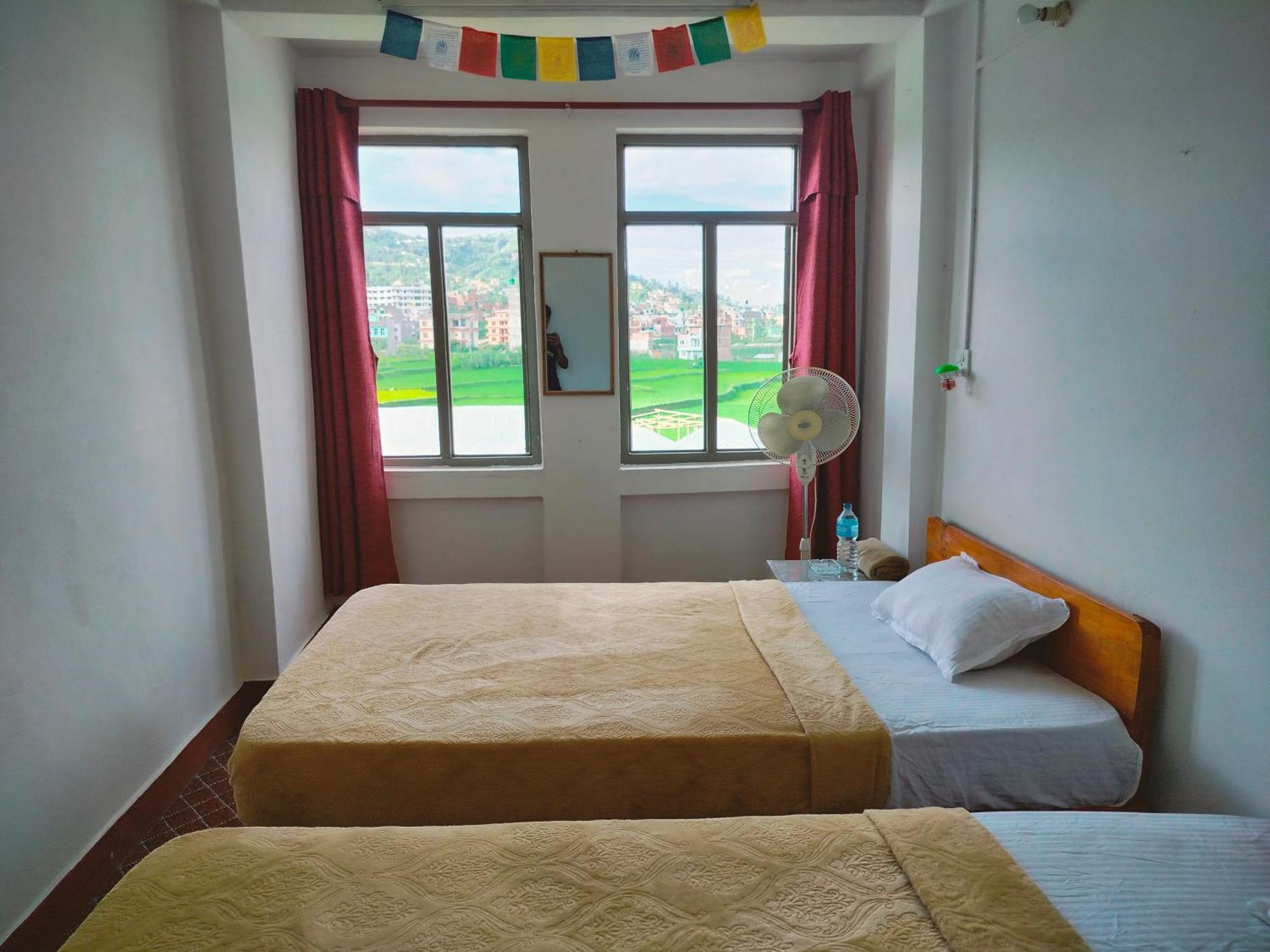 Community Holiday Inn Panauti Экстерьер фото